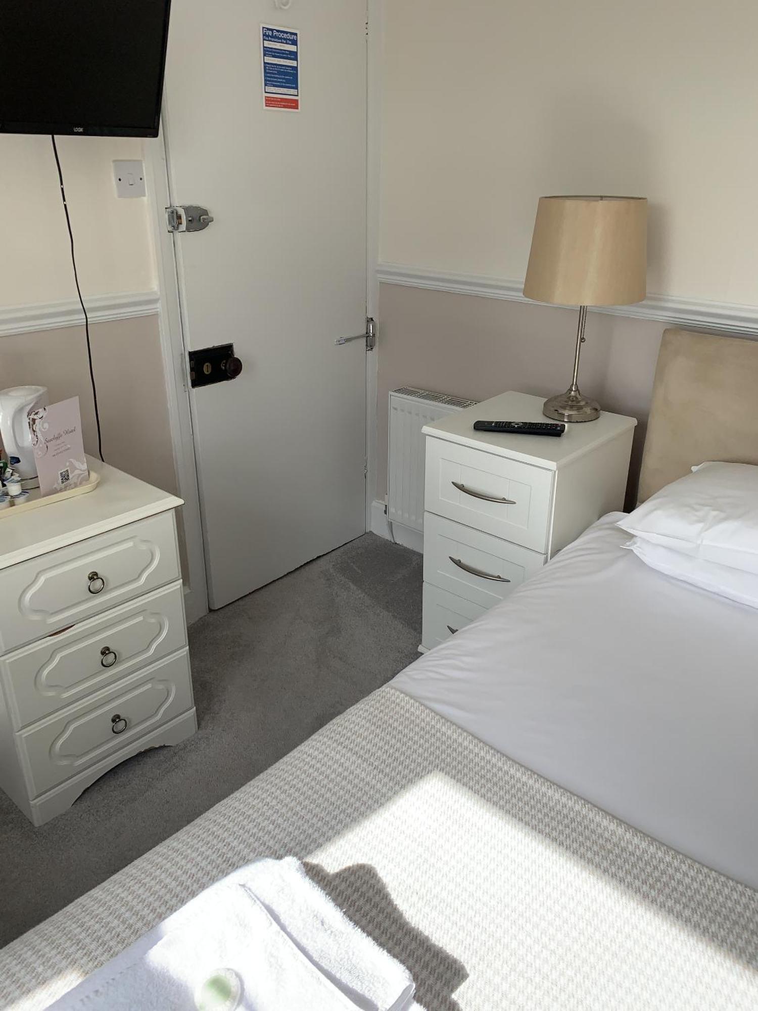 Seaclyffe Hotel Ltd Llandudno Zimmer foto